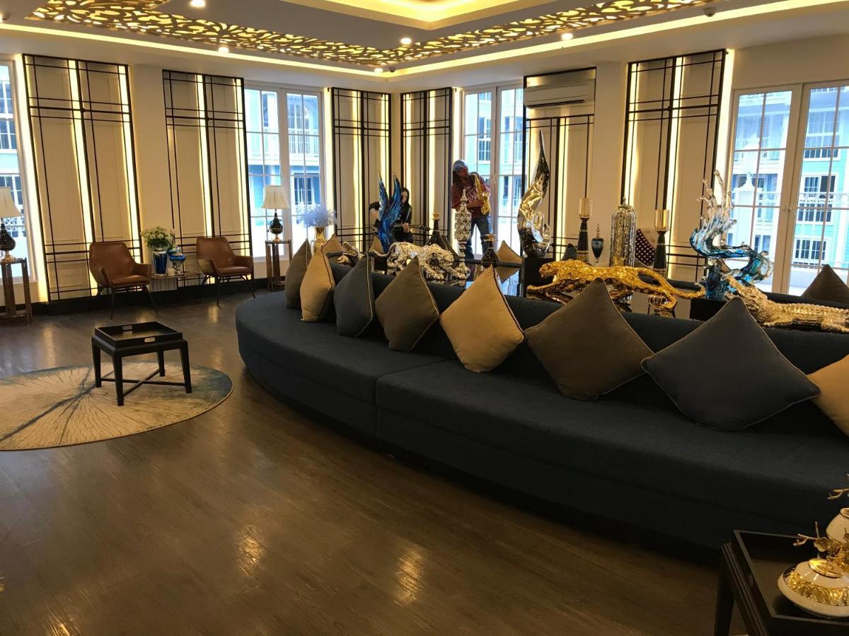 Grand Florida芭提雅带免费游泳池温泉和健身房和办公区水上花园公寓e208 나 좀티엔 외부 사진