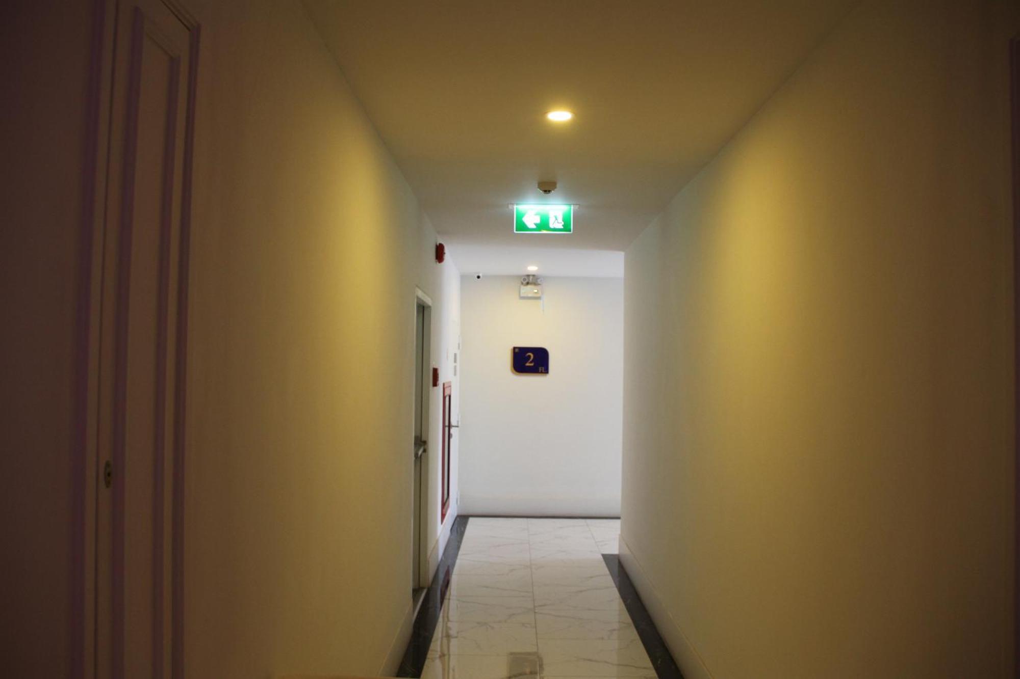 Grand Florida芭提雅带免费游泳池温泉和健身房和办公区水上花园公寓e208 나 좀티엔 외부 사진
