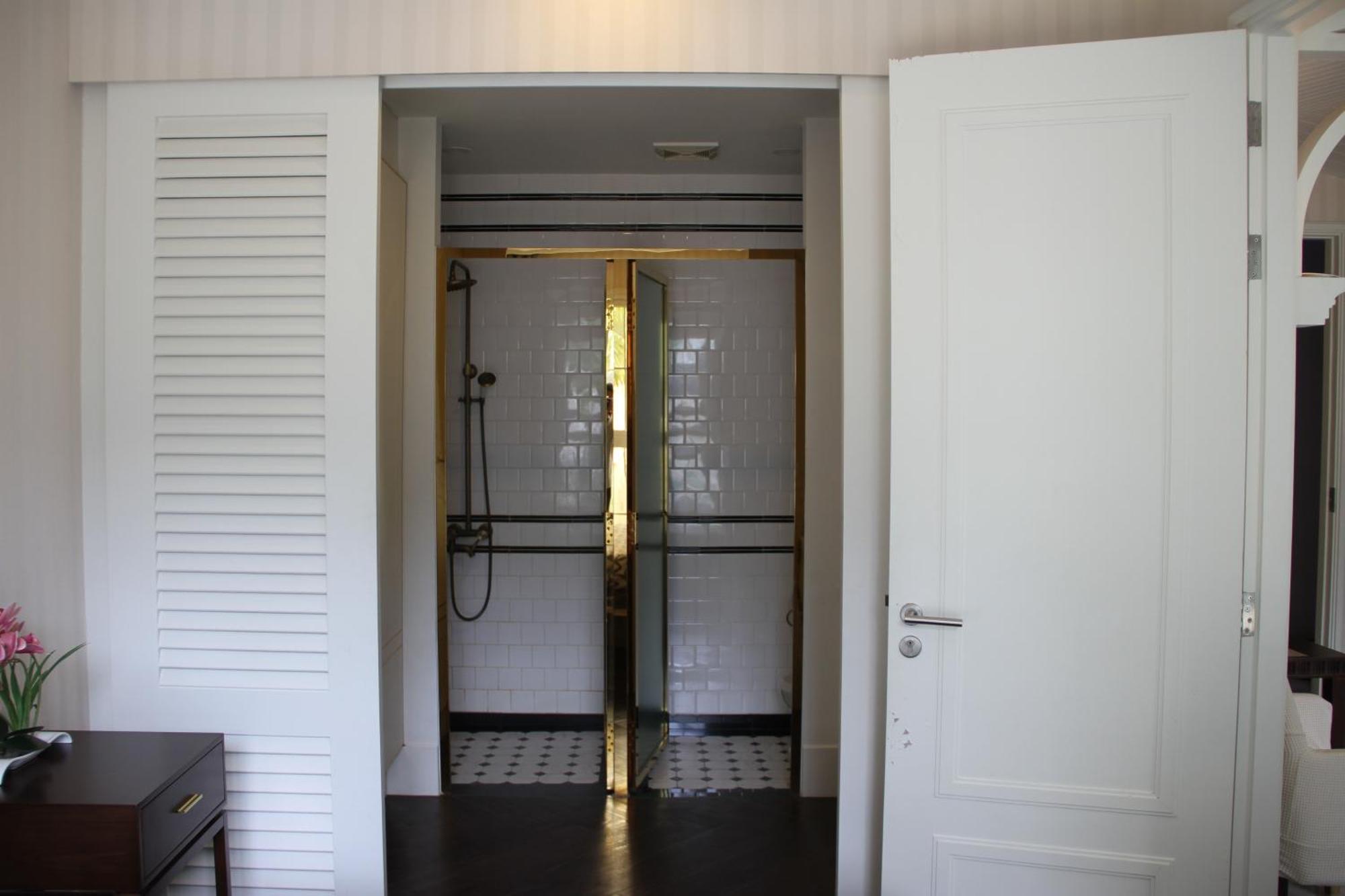 Grand Florida芭提雅带免费游泳池温泉和健身房和办公区水上花园公寓e208 나 좀티엔 외부 사진