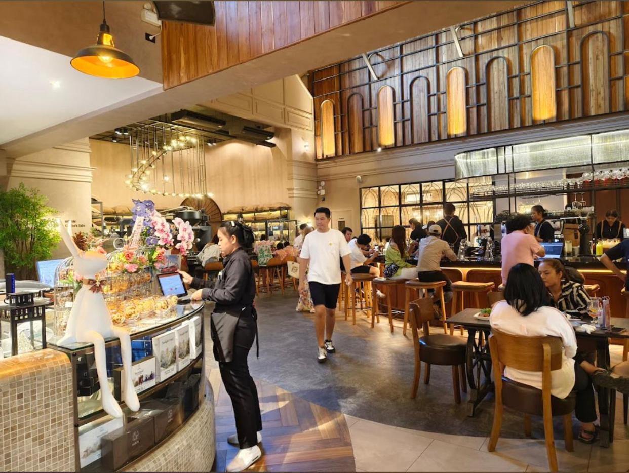 Grand Florida芭提雅带免费游泳池温泉和健身房和办公区水上花园公寓e208 나 좀티엔 외부 사진